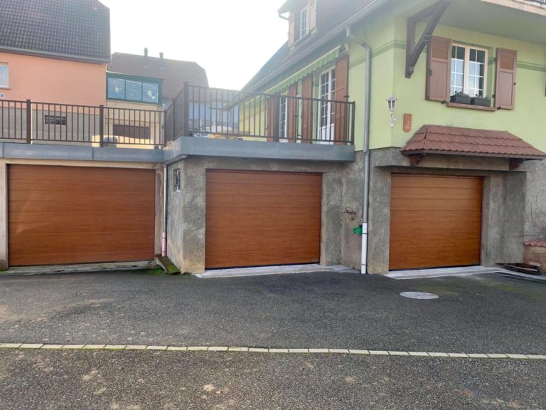 Une belle réalisation chantier à 67560 #Rosenwiller (tout près de #Mutzig ) pour la mise en place de portes de garage avec un aspect bois ( Golden oak) N'hésitez pas à nous contacter pour étudier ensemble votre futur projet #porte #portail ou tout simplement pour un #dépannage Devis gratuit Fermetures Biechel - 67 Kurtzenhouse
