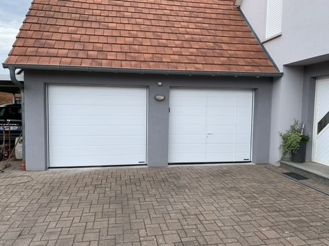 Leader incontesté sur le marché , Hörmann propose des portes de garage fiable , élégante et sécurisé. Nous vous proposons plusieurs versions de porte de garage